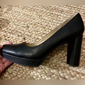 Naturalizer Black Chunky Heel Pumps